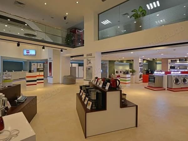 Uitzonderlijke Commerciële Ruimte in Hoek Racine