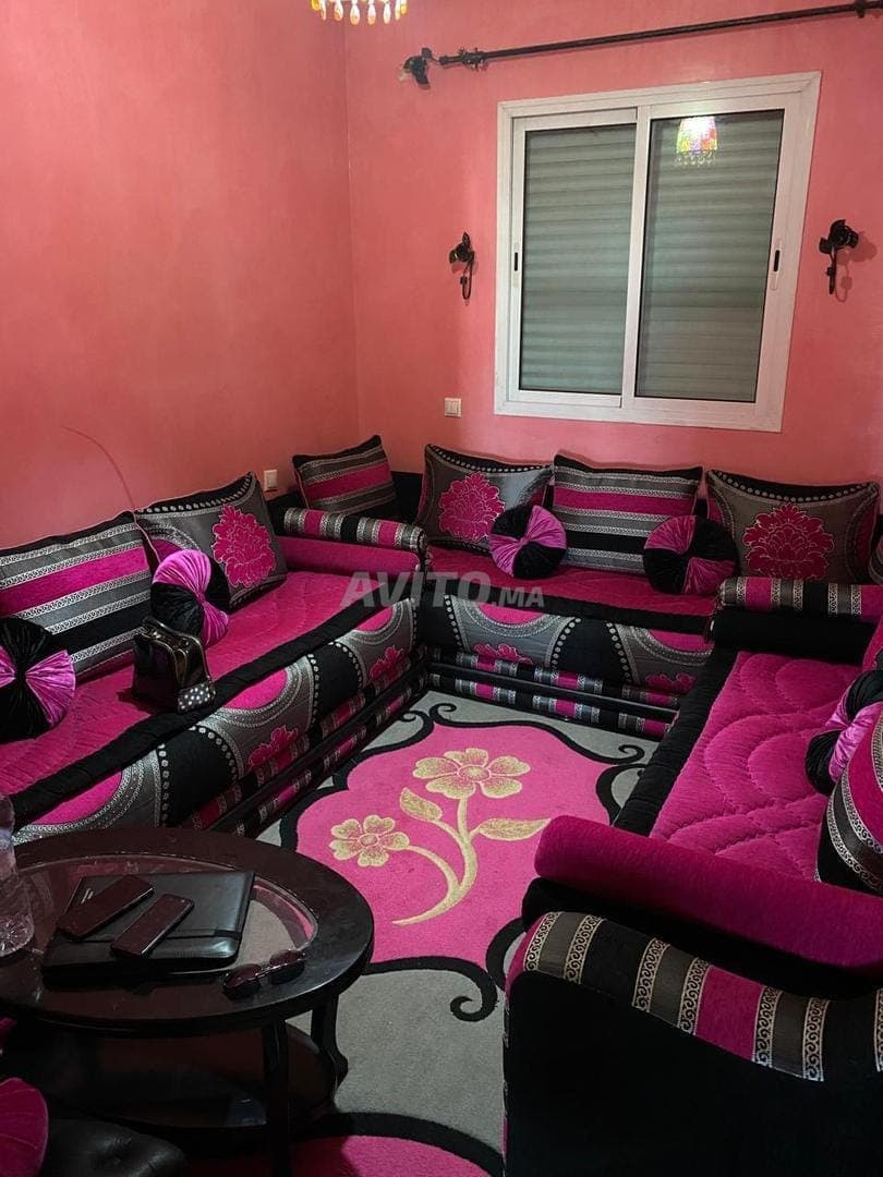Zeer mooi ingericht appartement 07 minuten van tramhalte Abdelmoumene