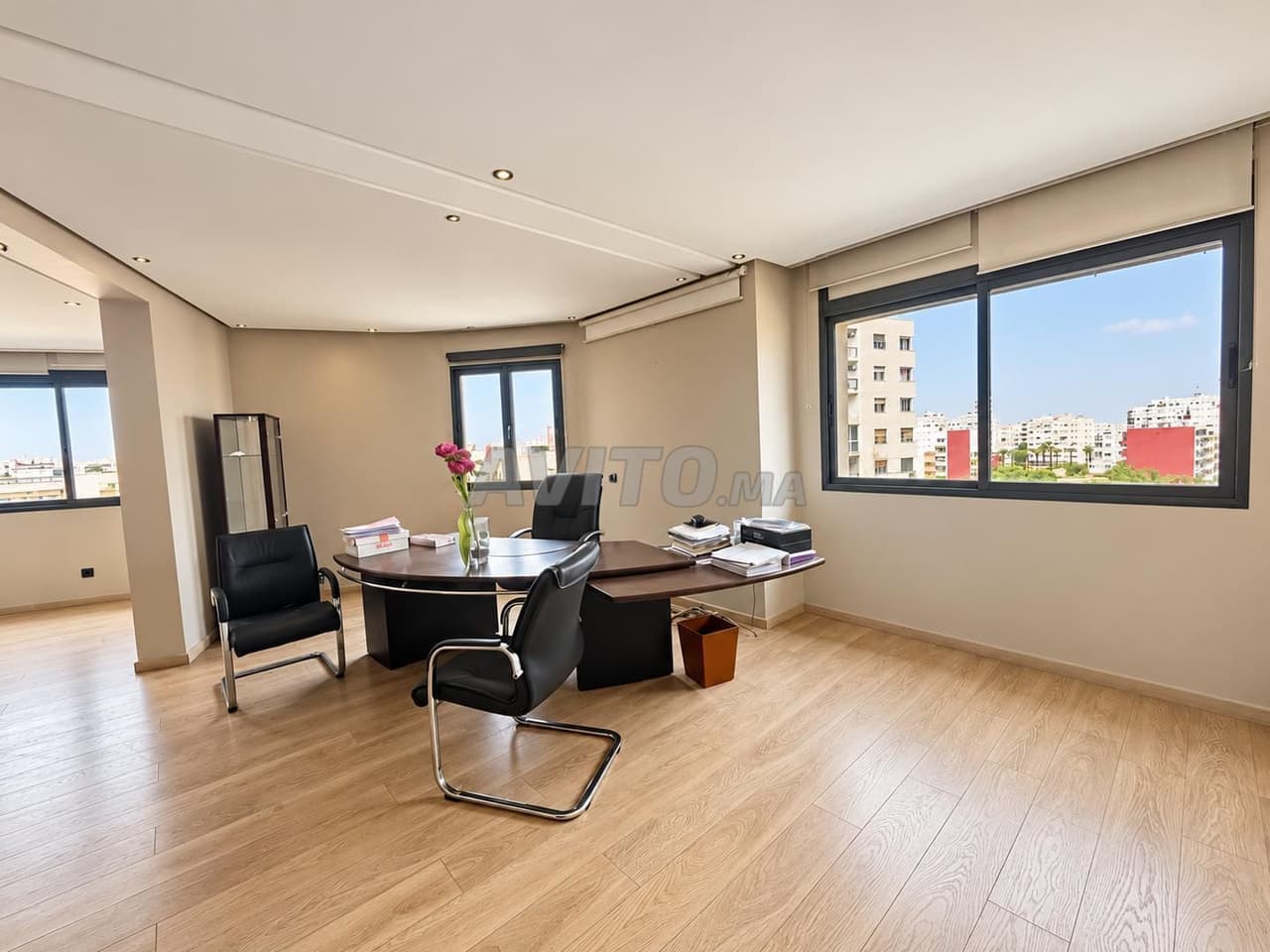 PLATEAU DE BUREAU 140M BD D’ANFA GAUTHIER