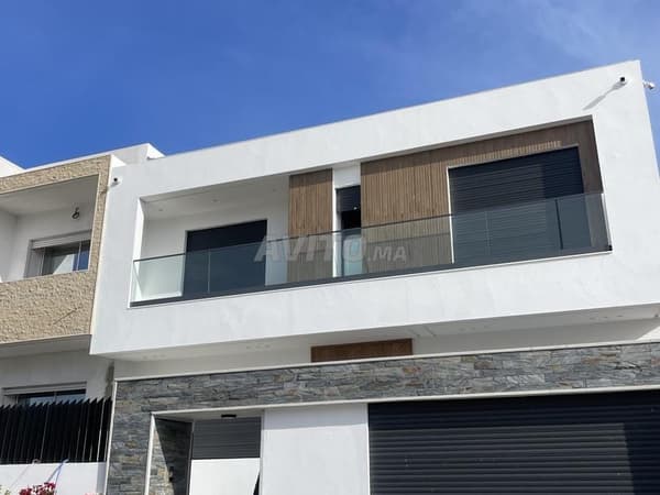 Somptueuse villa neuve à vendre, quartier neuf