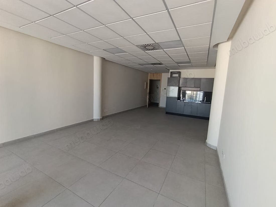 Bureau de 55 m² à vendre à Oulfa, prêt à l'emploi, avec parking