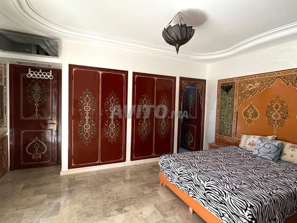 Villa 200 m² – Résidence avec piscine
