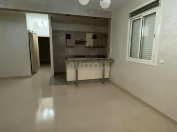 Appartement 2ème étage, rénové et ensoleillé, prix légèrement négociable