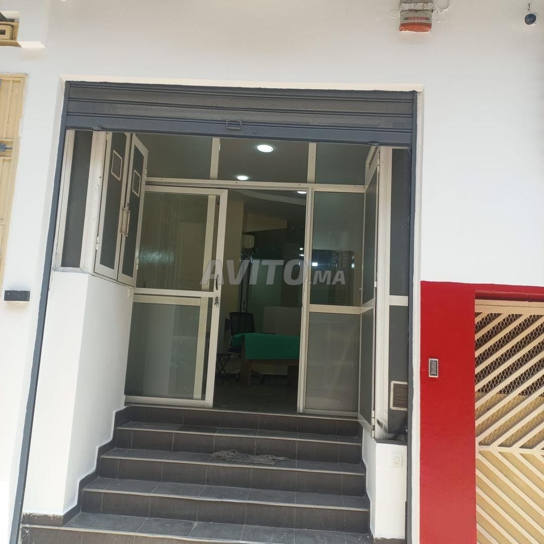 Un beau local de 210m2 Quartier des hôpitaux