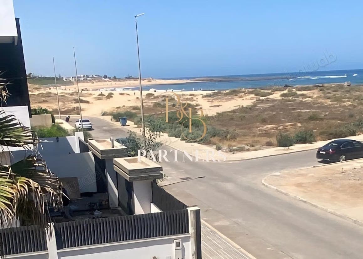 أرض على شاطئ البحر للبيع بسيدي الأعبد، تمارة
