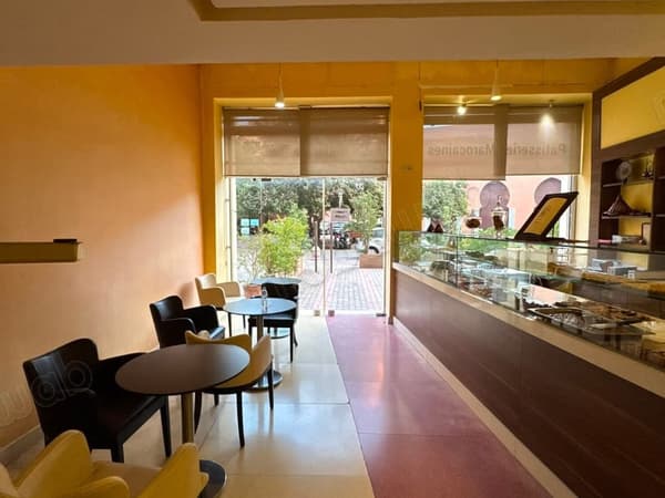 Pâtisserie & salon de thé avec belle terrasse