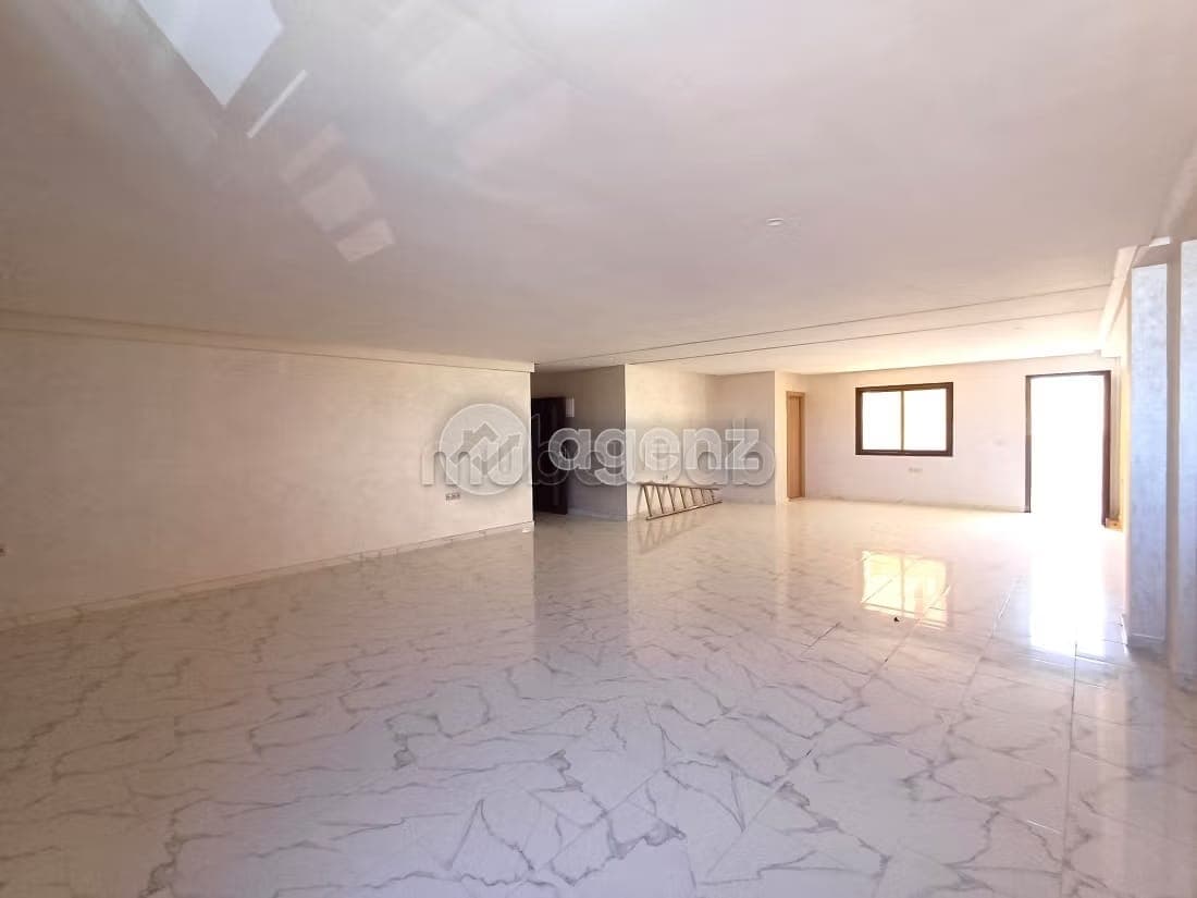 Résidence Ahramat 2 Bureau à vendre 98 m² Amerchich Marrakech