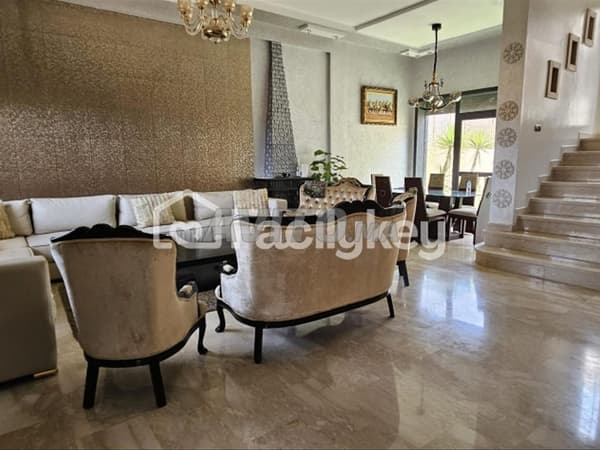 Villa de 349 m² à Dar Bouazza