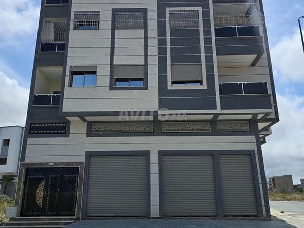 Modern move-in ready apartments in Tajzi'at El Manar