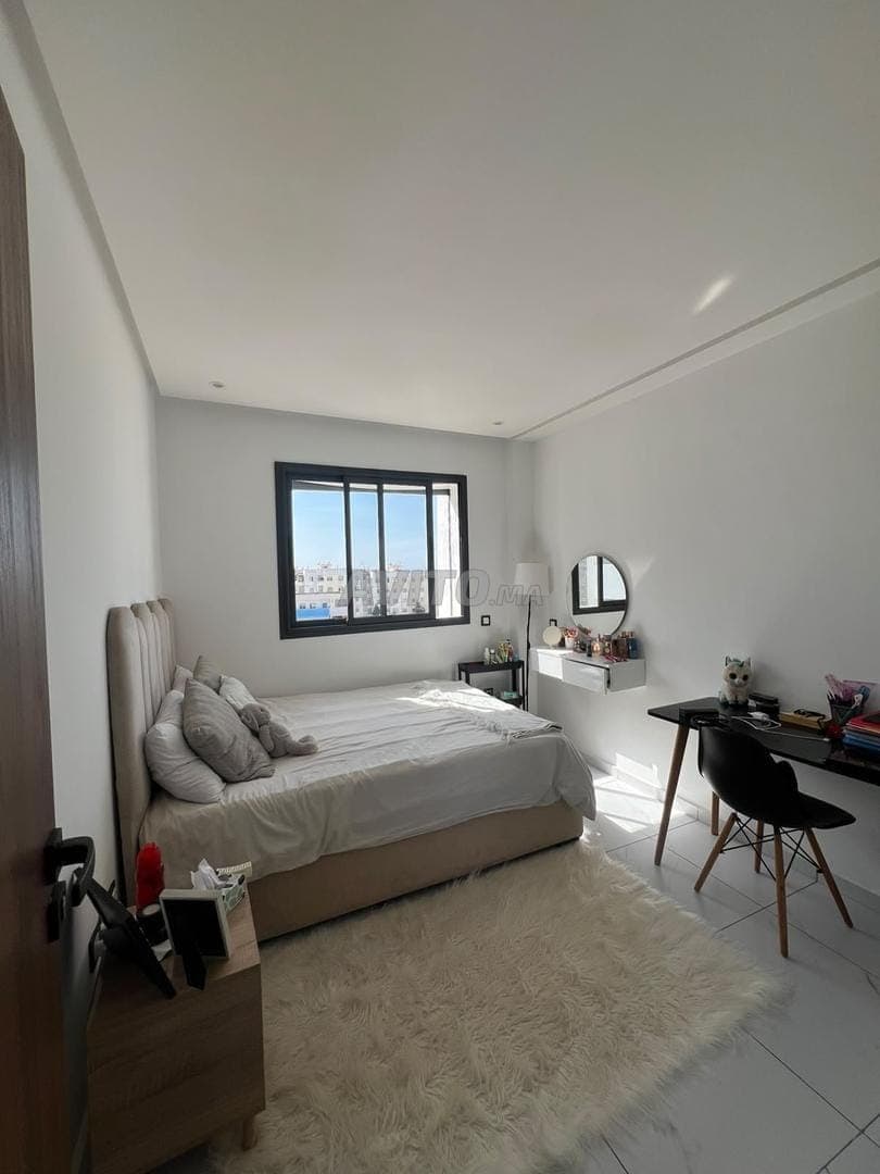 Nice empty apartment for rent in Dar Bouazza