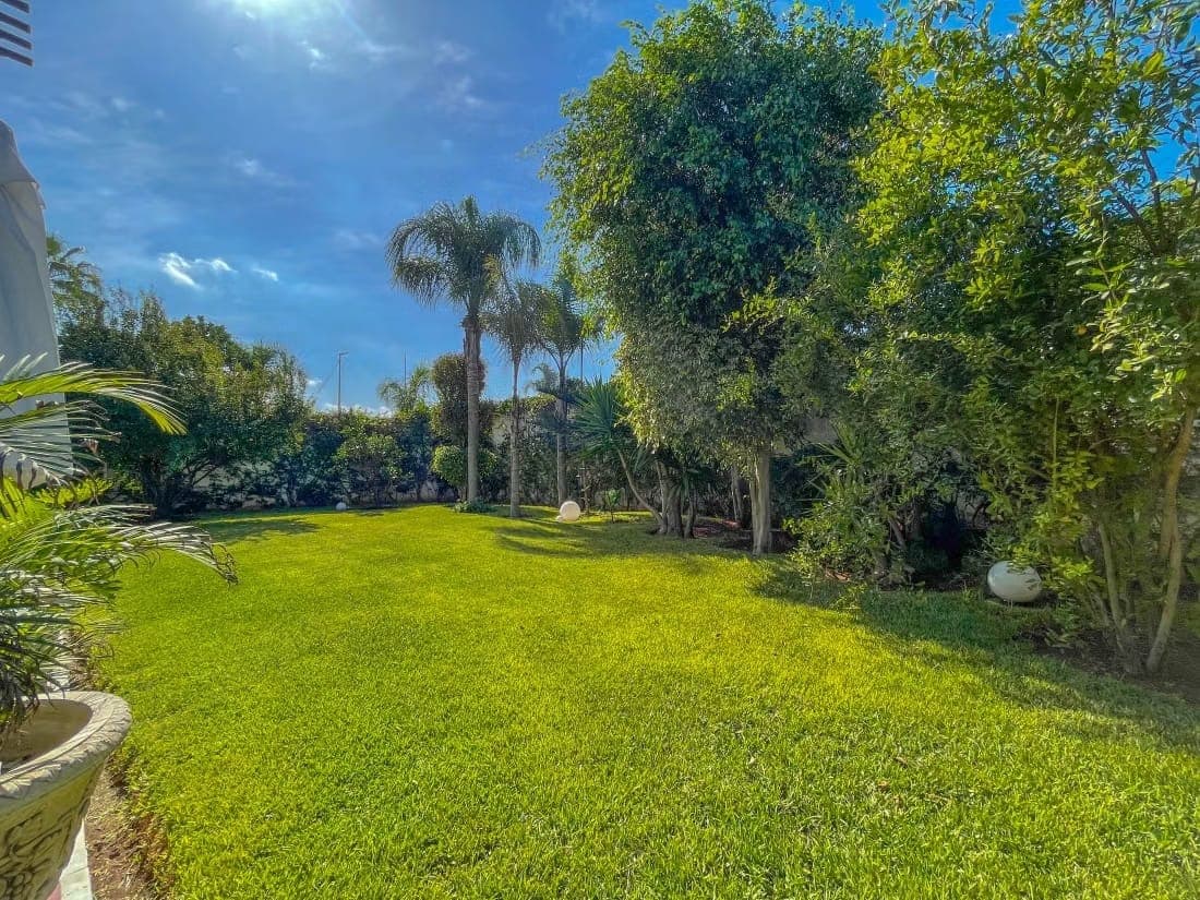 Location villa meublée à Californie avec piscine