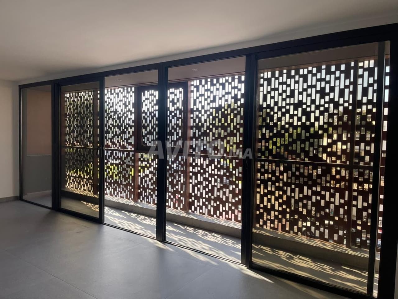 Planta de oficina nueva premium en alquiler en l'Oasis