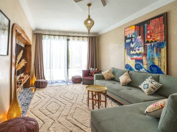 Villa de Prestige à Vendre avec Piscine Chauffée