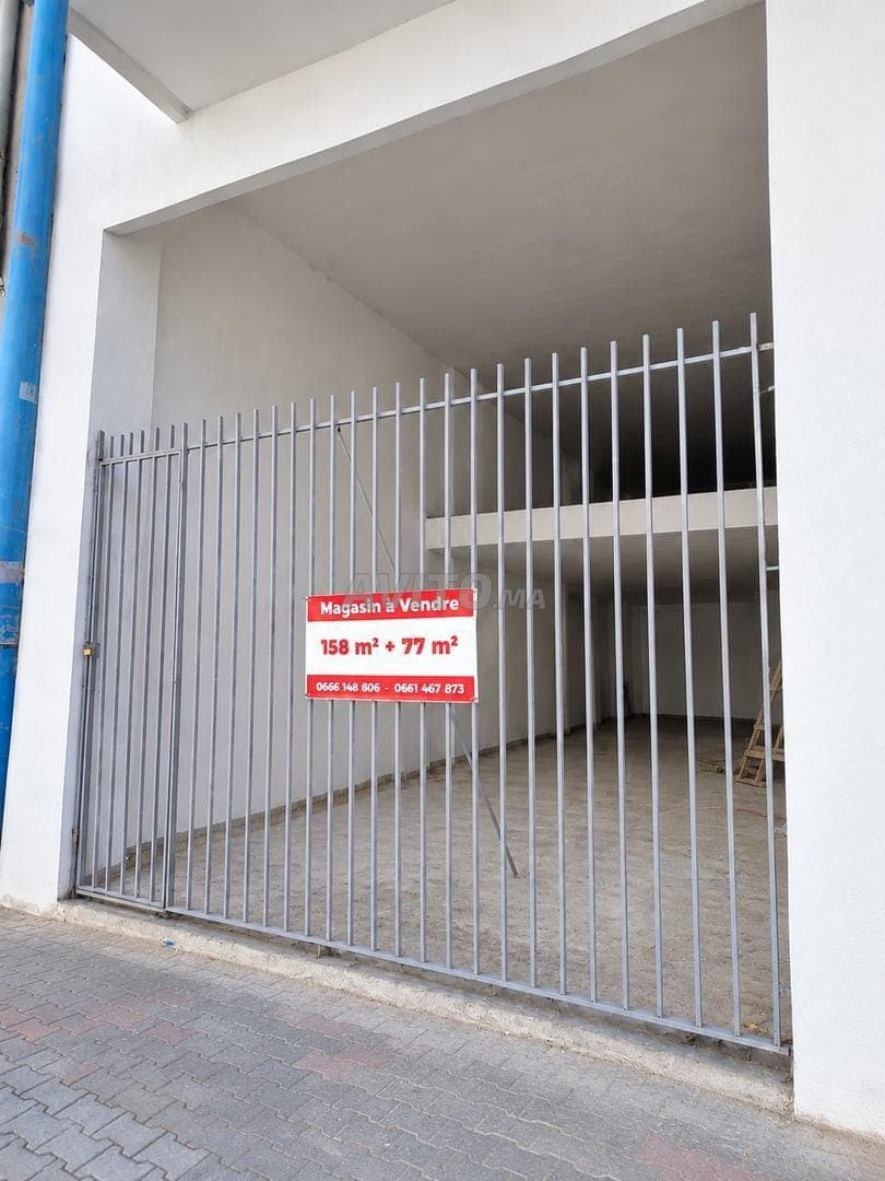 Local commercial à vendre