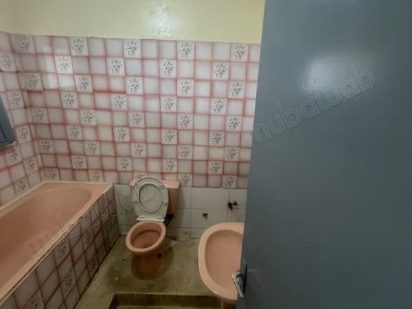 Apt 2nd floor Bernoussi 2200 dh Mansour extension