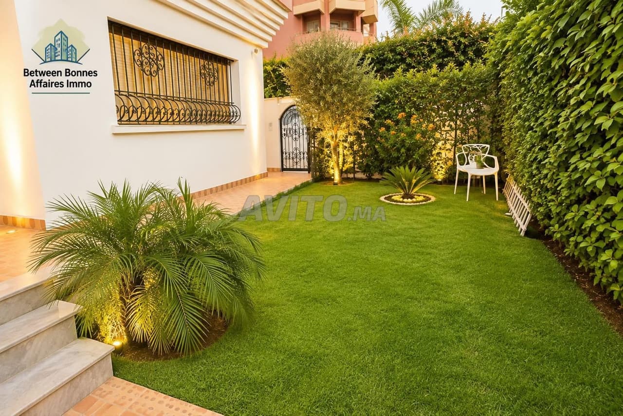 Villa 356 m² à vendre - Hay Riad