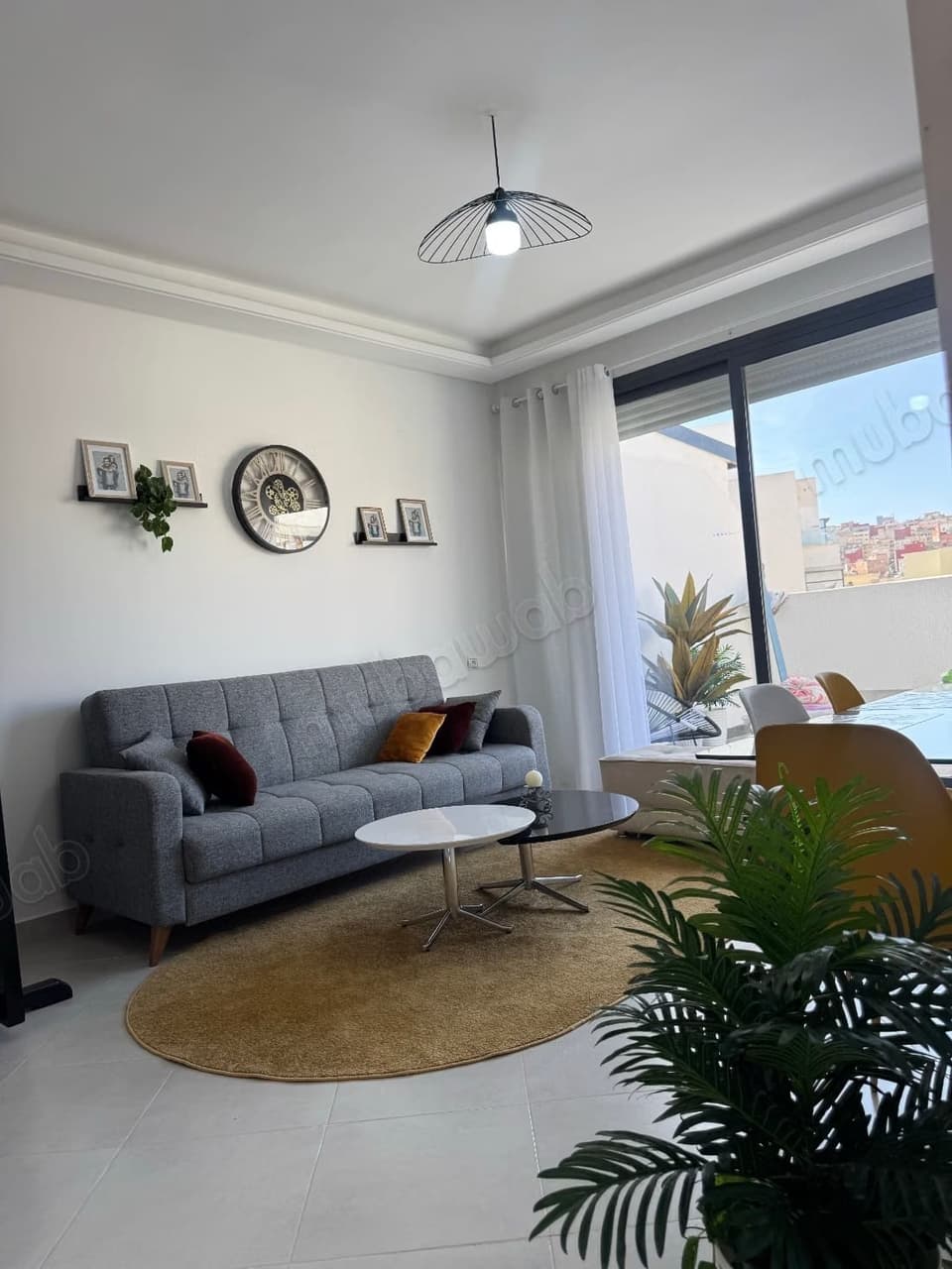 Bellissimo appartamento con terrazza in affitto