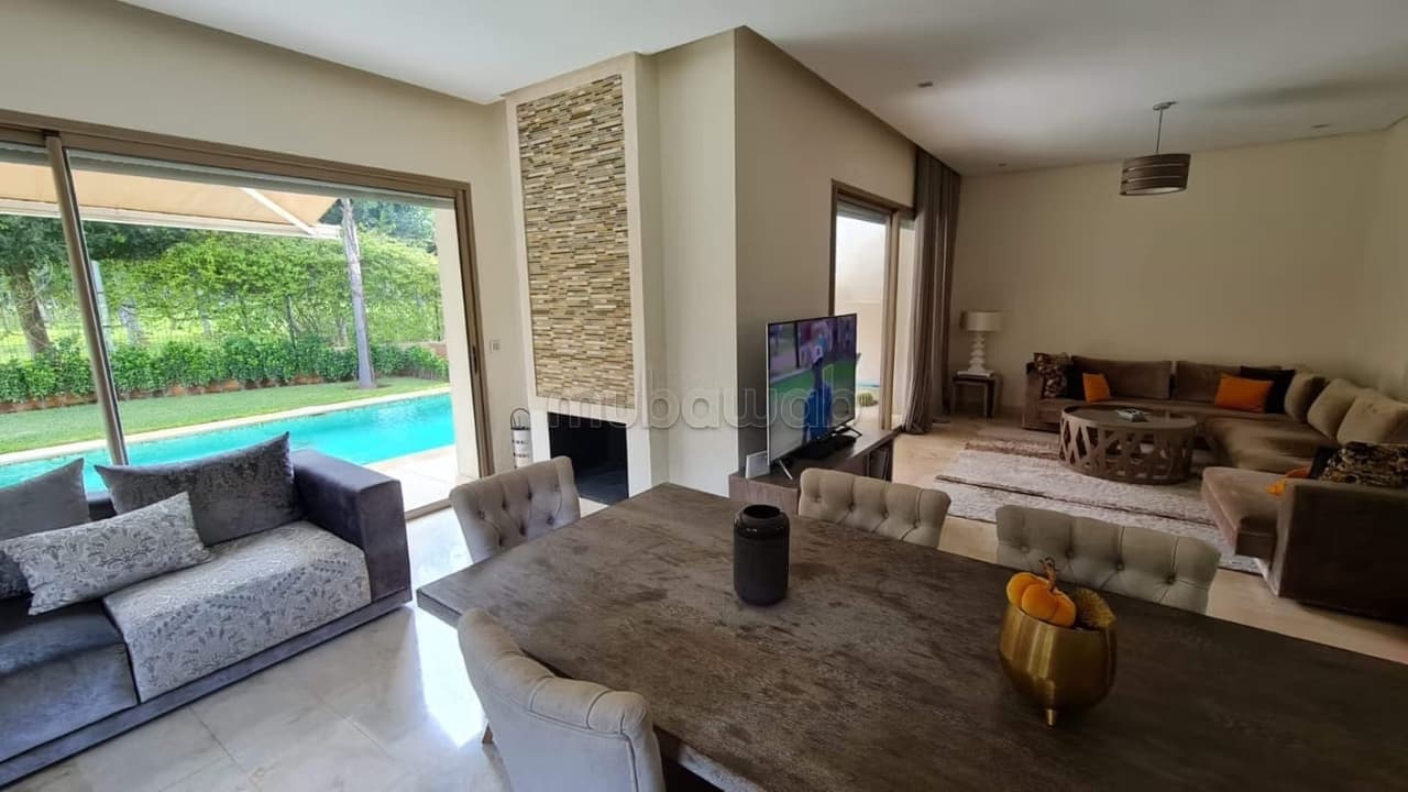 Villa VIDE à louer sur Prestigia