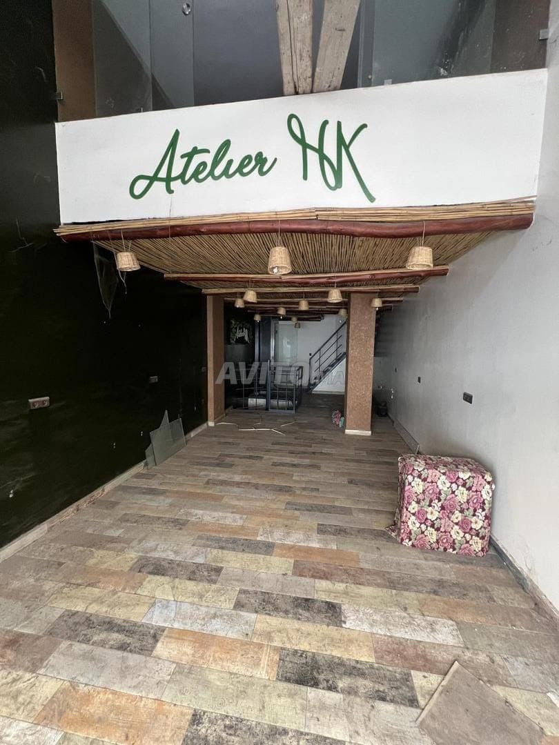 Un grand local commercial à louer