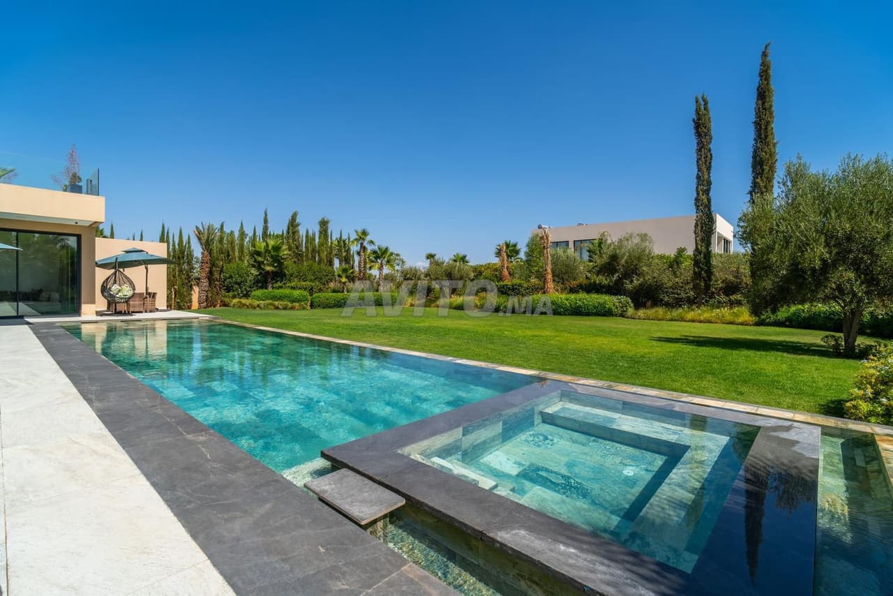Magnifique villa neuve dans residence sur golf