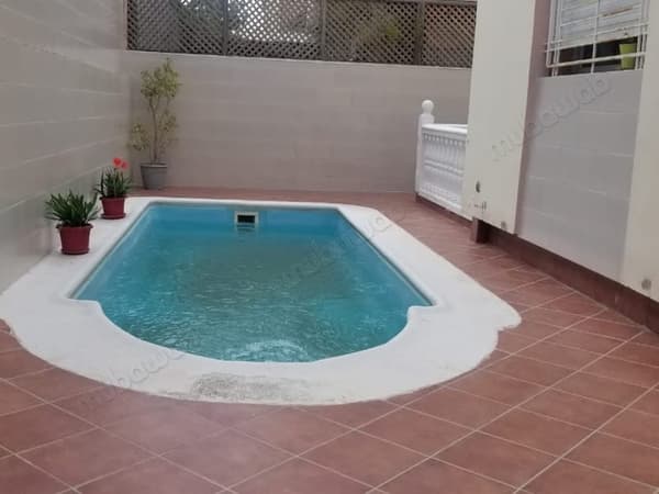 موقع فيلا EVC مع حمام سباحة على طريق أشاكر