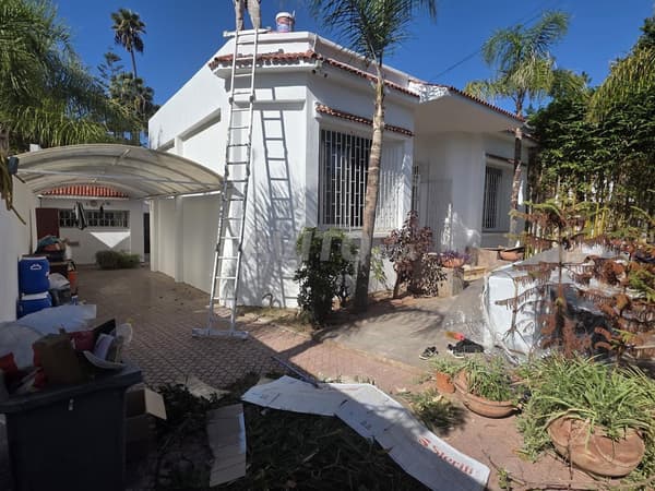 Schöne unmöblierte Villa auf Orangés Rabat