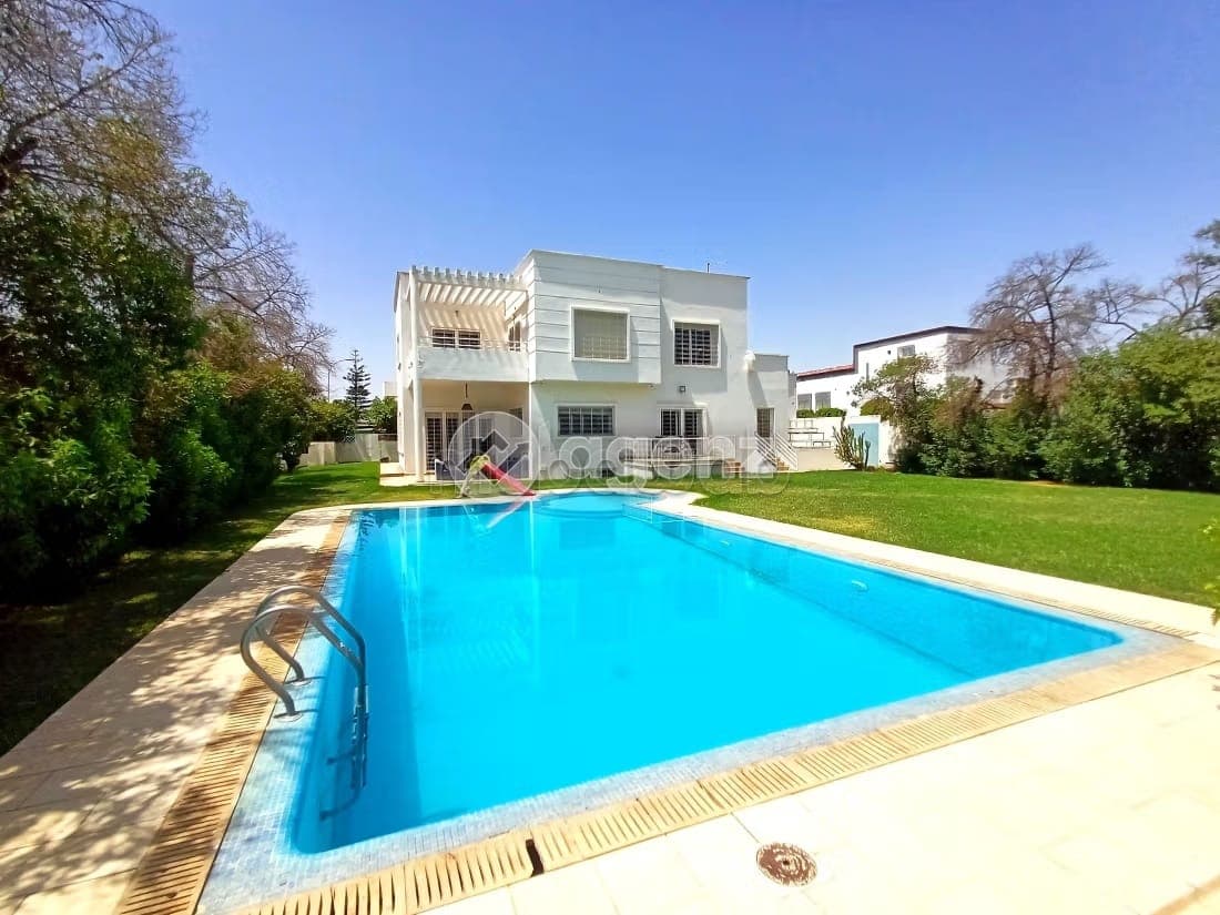 Villa zu verkaufen 1 275 m², 6 Schlafzimmer Route Immouzer Fès
