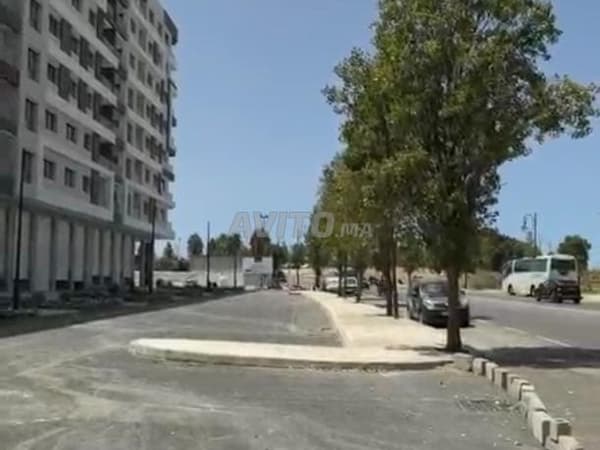 Commercial premises for sale on a 30-metre street in the Al Mass complex
