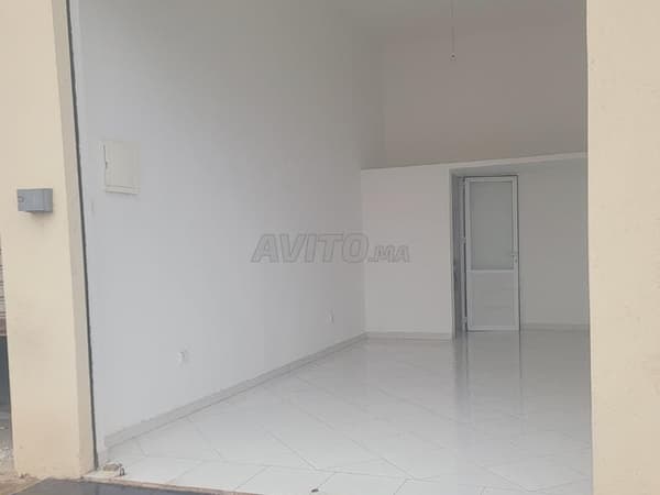 Magasin commercial titré en vente