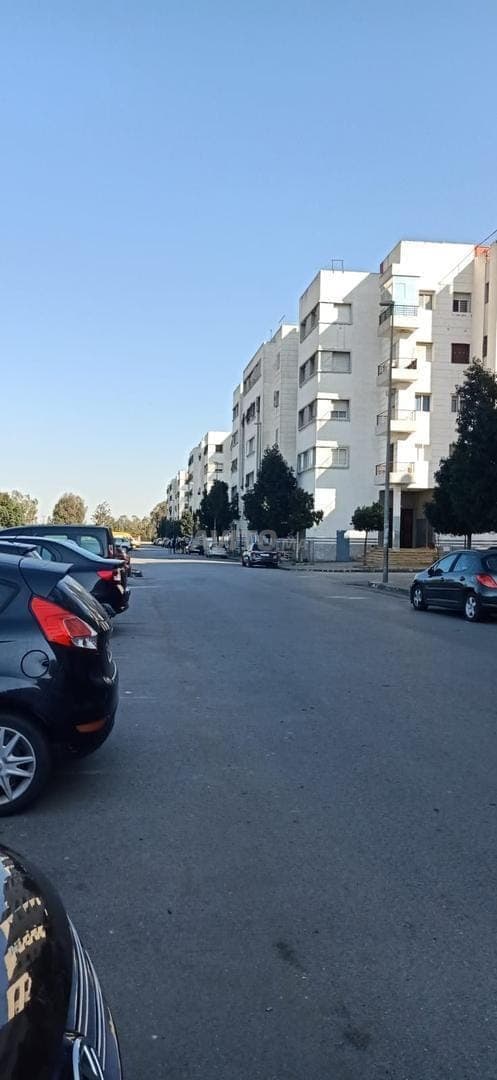 Wohnung zu verkaufen, 3. Etage mit Aufzug und Garage