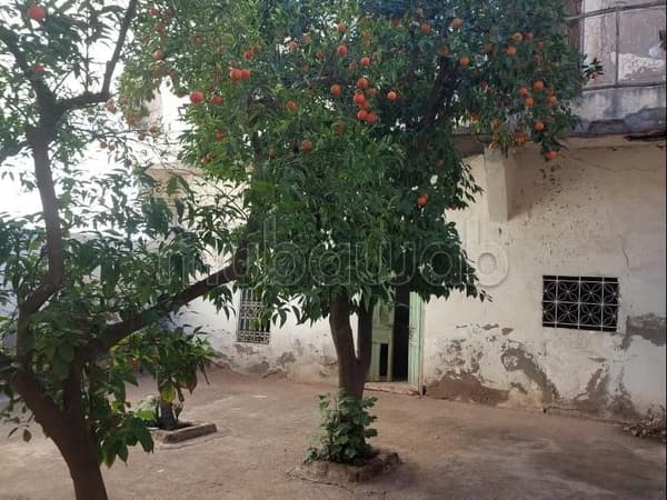 Riad titré à vendre vers bab aghmat