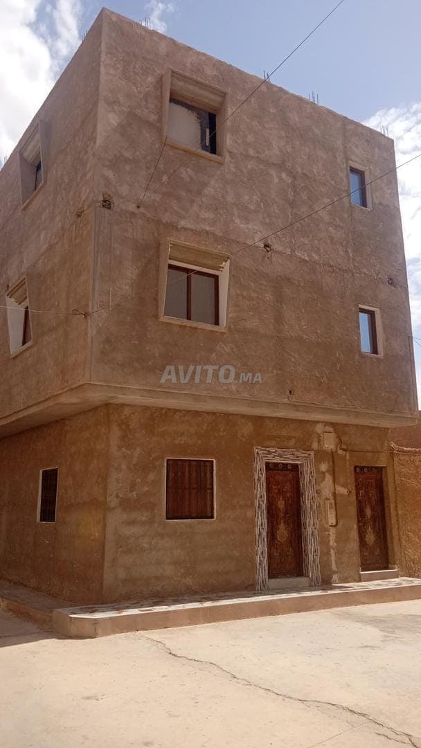 Luxurious House 3 Floors with 2 Facades at Blâced Ghazal and Naqia