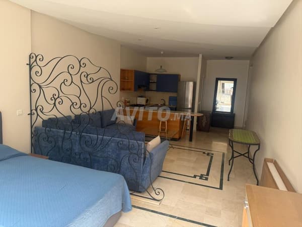 À LOUER STUDIO MEUBLÉ LOFT QUARTIER GAUTIER