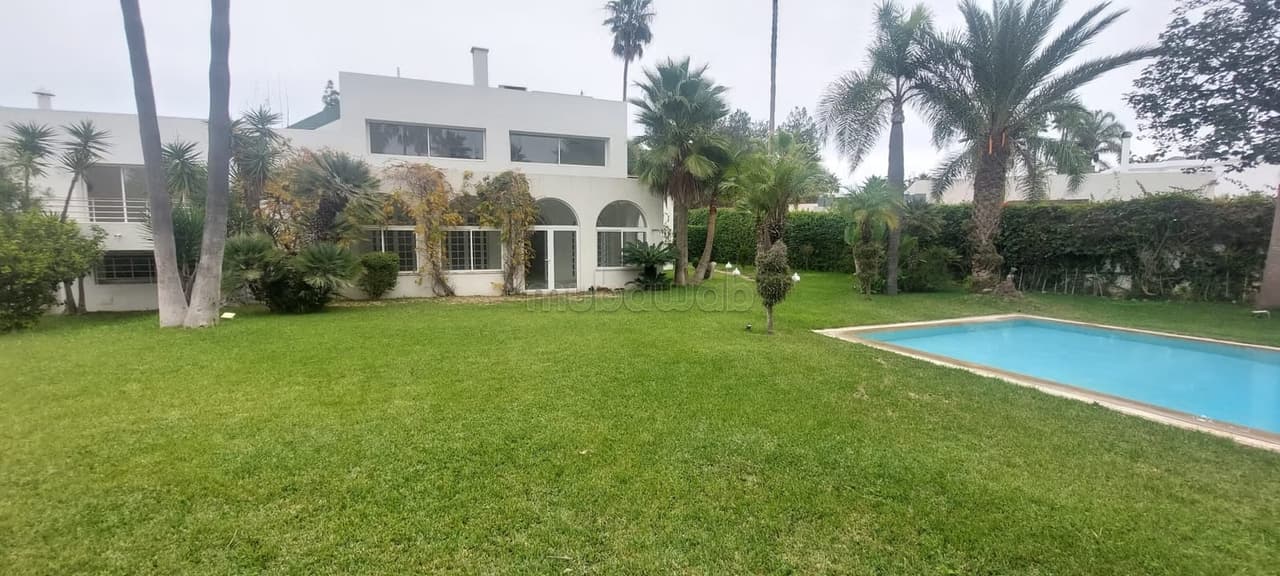 Superbe villa au souissi