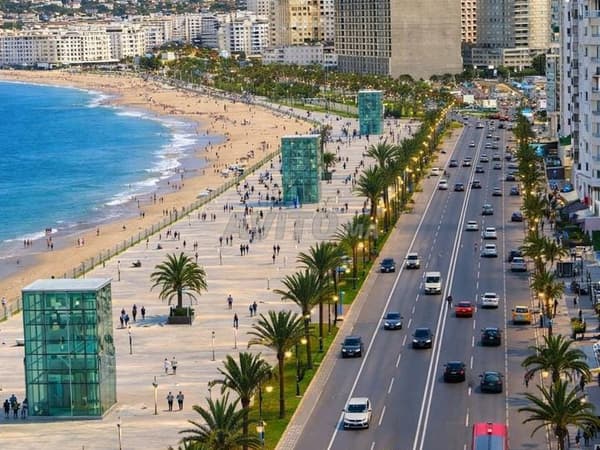 Appartement divisé en 2 studios vue sur mer