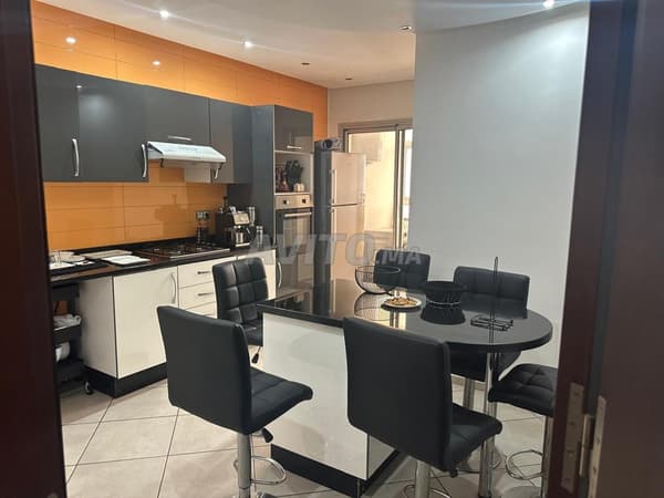 À VENDRE appartement de 129 m² en façade