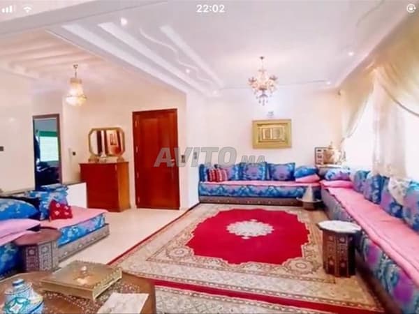 Duplex for sale, 174 m² in front of Café Megador