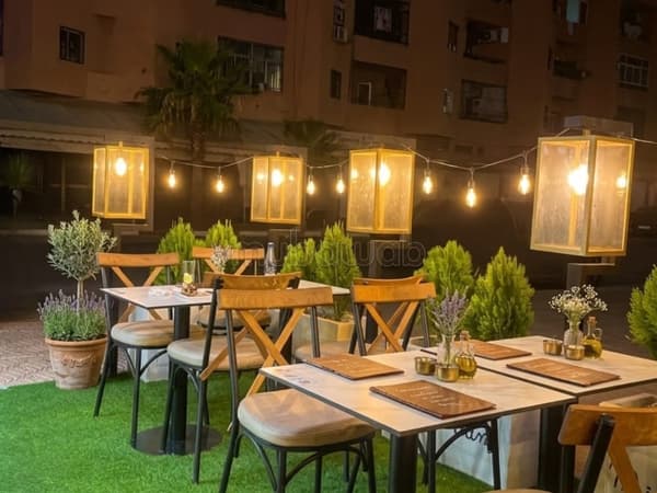 Restaurant Business for Sale VE26095