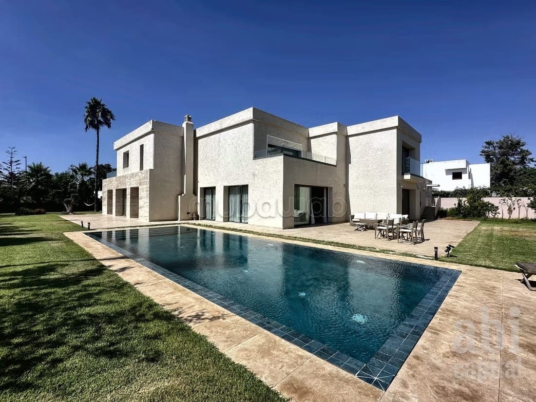 À louer — Villa de prestige meublée, Souissi Rabat, Piscine, Hammam