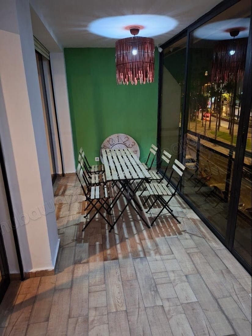 Habit immobilier met en location un bel apartamento amueblado con 3 terrazas