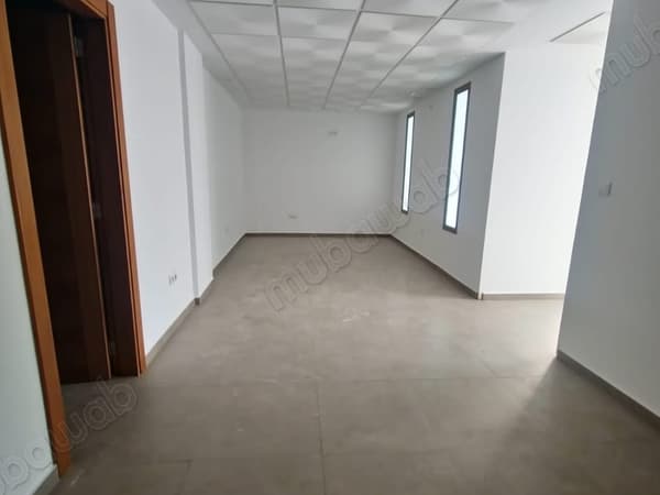 Plateau de bureau sur l’avenue Moukaouama Agadir