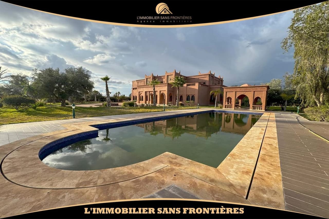 Palast zu verkaufen an der Route Tahanaout Km 14, Marrakesch, 1 Hektar