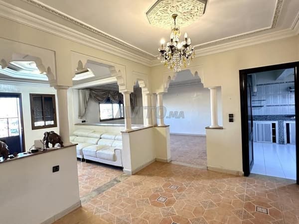 Grand appartement bureau à Bab Doukkala avec vue dégagée