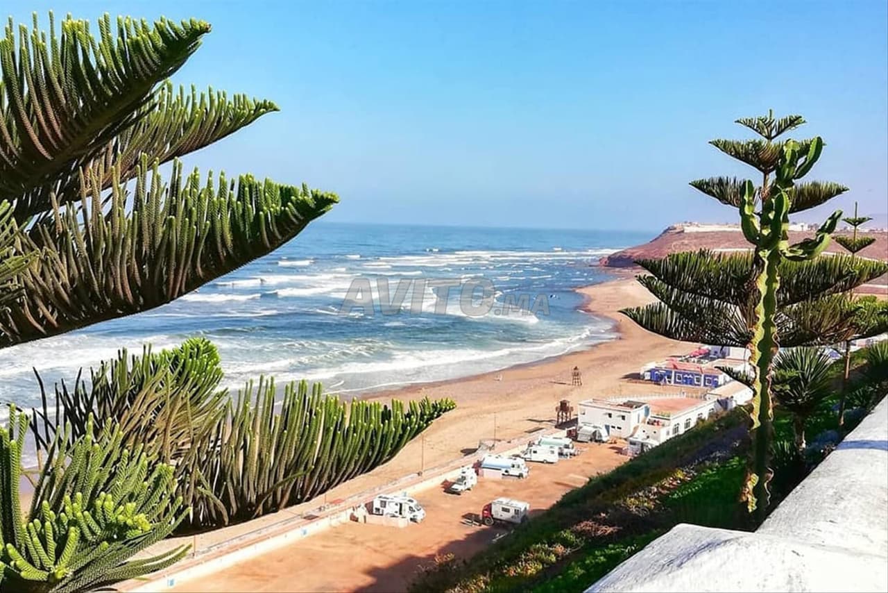 أرض سكنية مسجلة ومطورة على شاطئ سيدي إفني