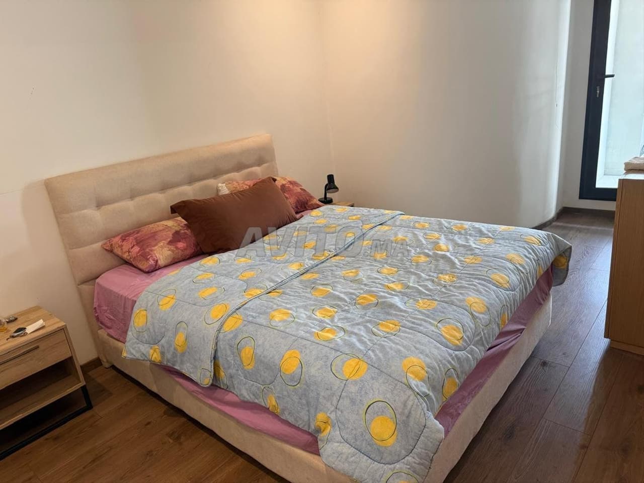 New Furnished Studio with Balcony and Parking in Les Princesses