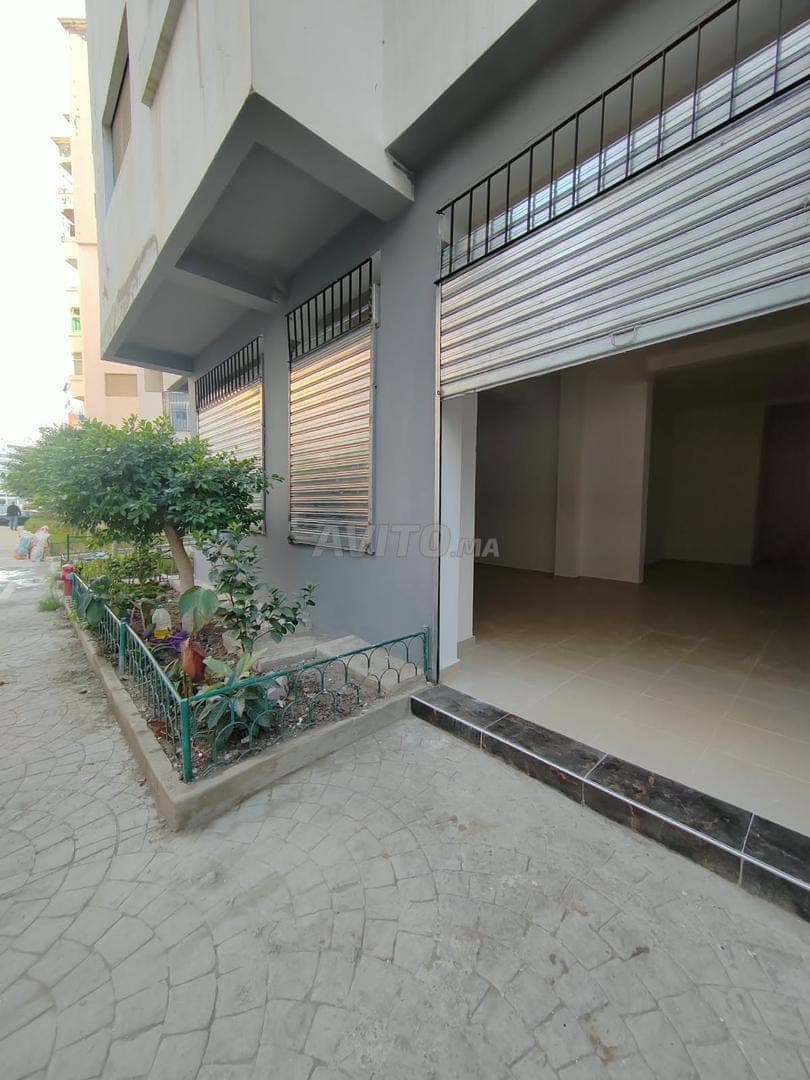 Local commercial à louer, 68 m², complexe Ibrahim El Khalil