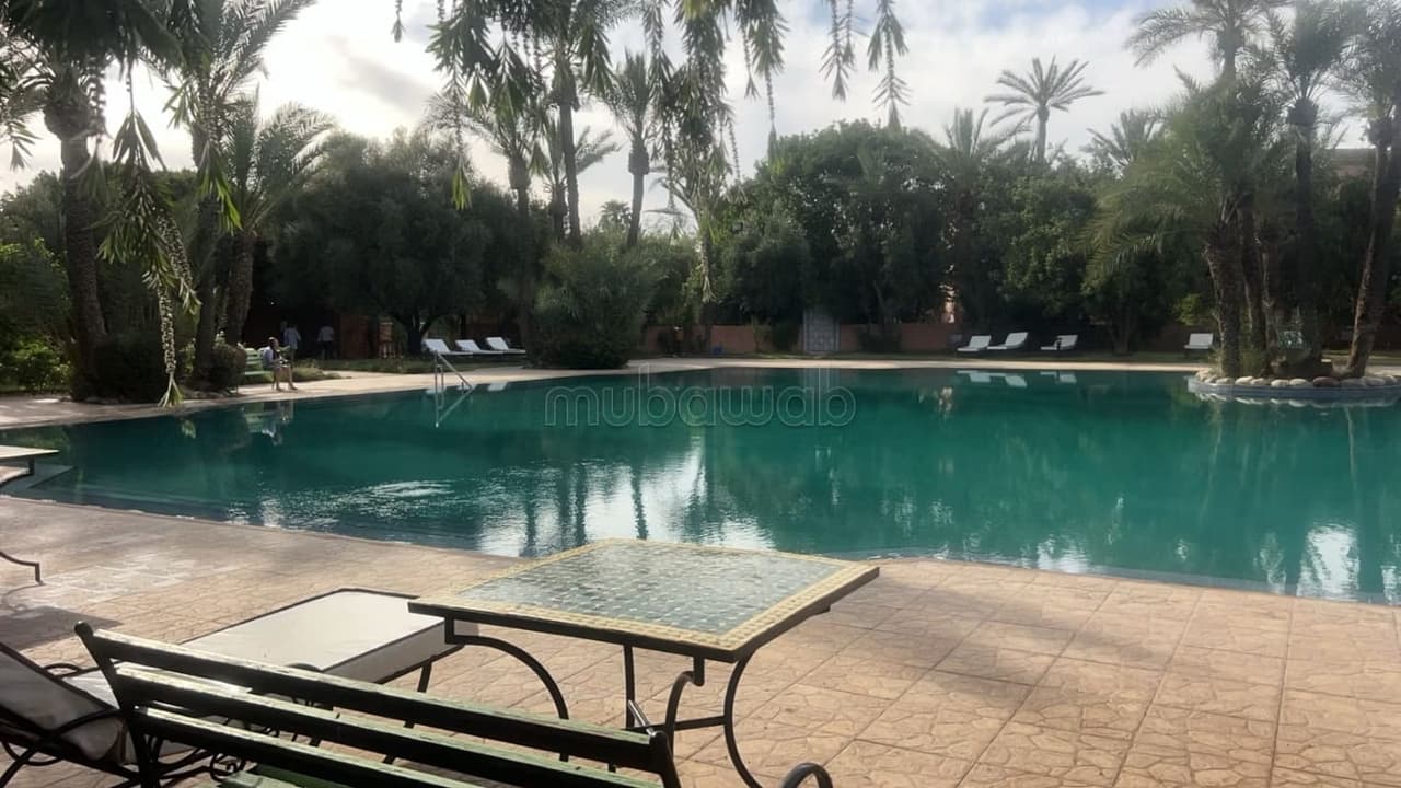 Erdgeschosswohnung mit Garten, möbliert, in der Palmeraie mit Pool
