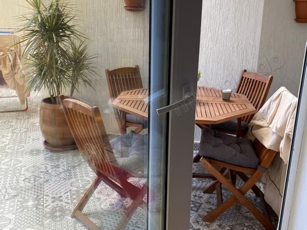 Gelijkvloers met tuin te koop in Dar de