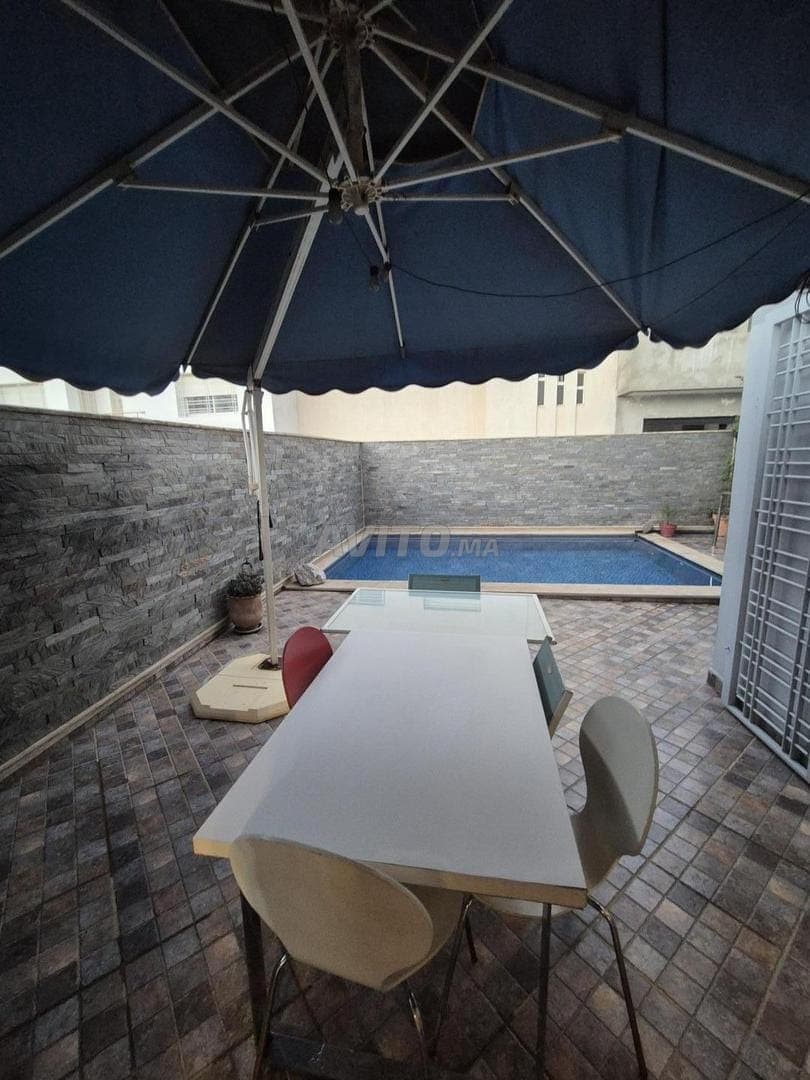 Luxusvilla zu verkaufen in Ain Atig