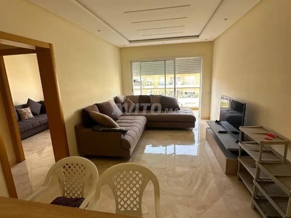 Appartement meublé à louer au mois, confortable